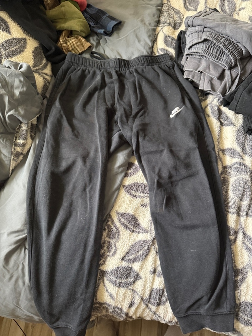 Nike Black Kids Fleece Joggers with White Swoosh